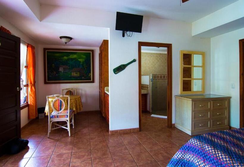 غرفة قياسية سرير كينج, Beach Break Resort & Cr Surf Camp