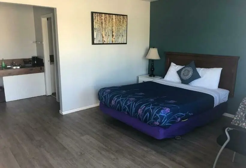 اتاق استاندارد با تخت دو نفره بزرگ, 5000 Motel
