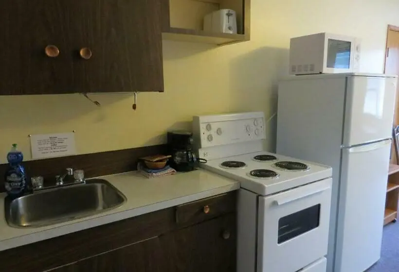 سوییت, 5000 Motel
