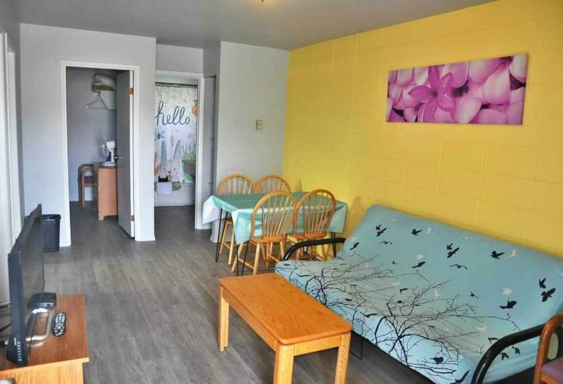 家庭套房, 5000 Motel