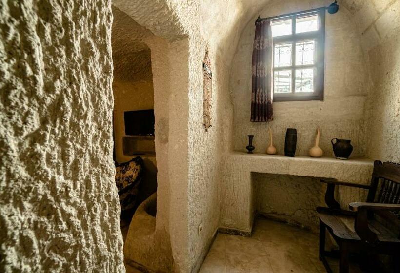 סוויטה משפחתית, Amber Cave Suites