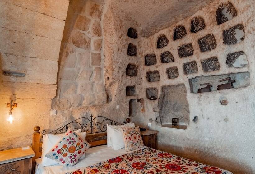 סוויטה עם ג'קוזי, Amber Cave Suites