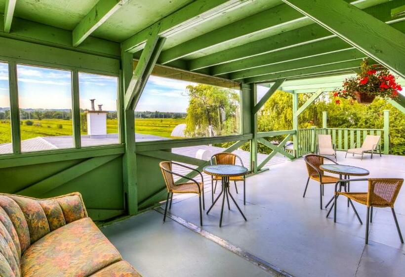 غرفة قياسية رباعية, Auberge Baker