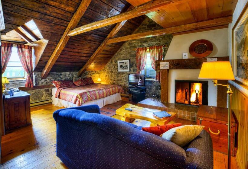 غرفة قياسية رباعية, Auberge Baker