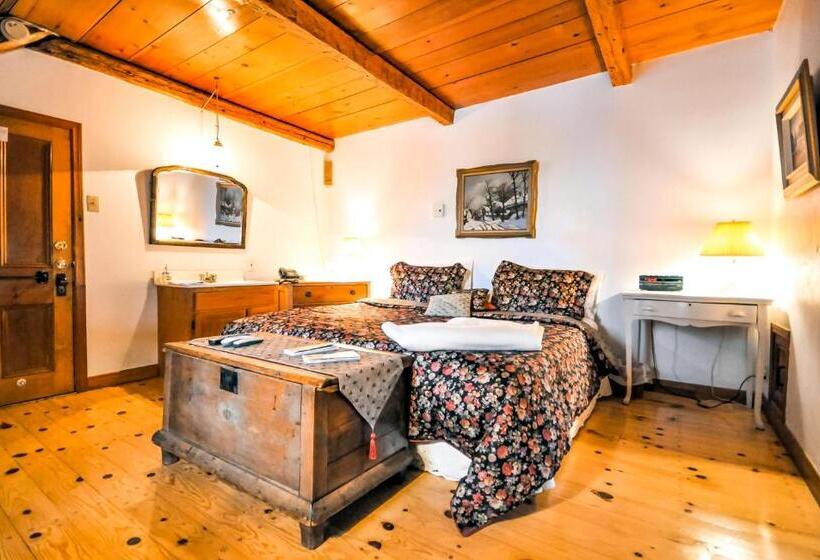 غرفة قياسية سرير كينج, Auberge Baker