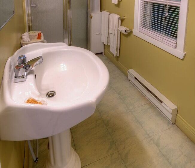 شاليه غرفة نوم واحدة, Auberge Baker