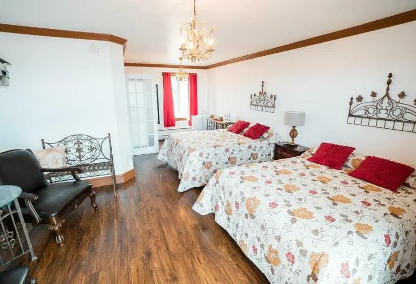 景色の見えるスタンダード4人部屋, Auberge Du Vieux Faubourg