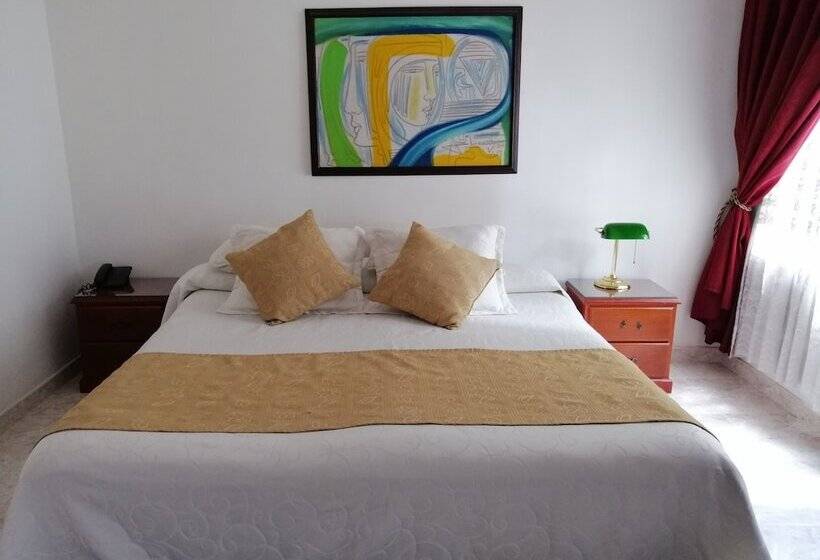 חדר סטנדרט, Bolivar Plaza