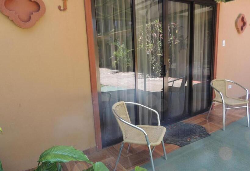 إستوديو قياسى مطلّ علي الحديقة, Casa Tropical