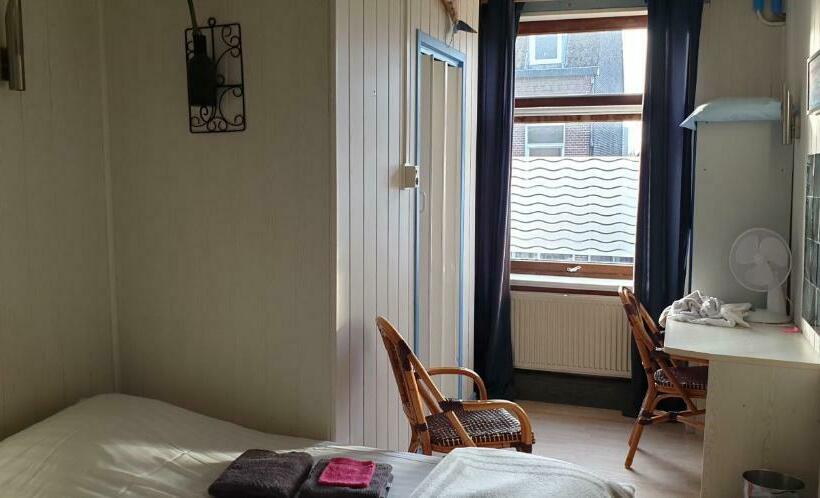 חדר סטנדרט יחיד, De Zevende Hemel