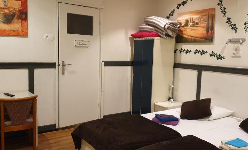 חדר סטנדרט, De Zevende Hemel