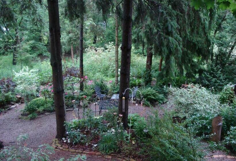 חדר דלוקס, Downhome Bed & Breakfast