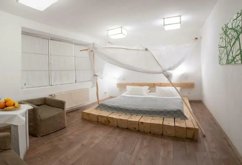 スイート, Higina Spa