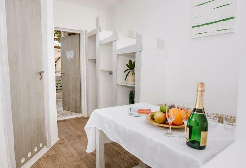 غرفة قياسية, Higina Spa