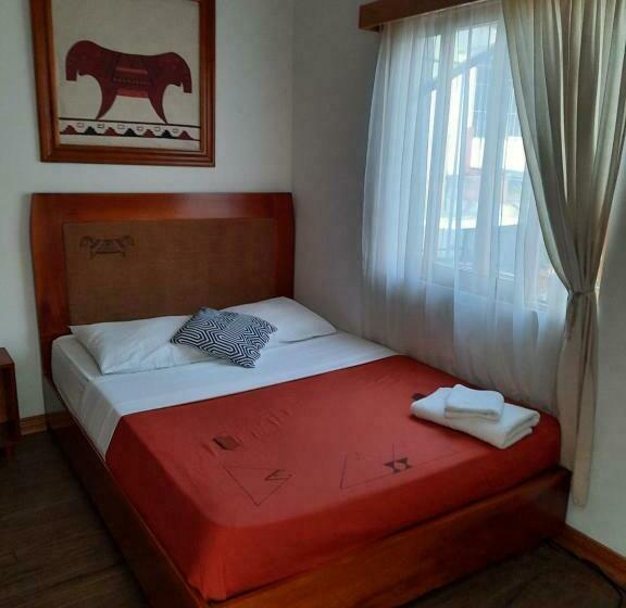 غرفة قياسية, Luz De Luna