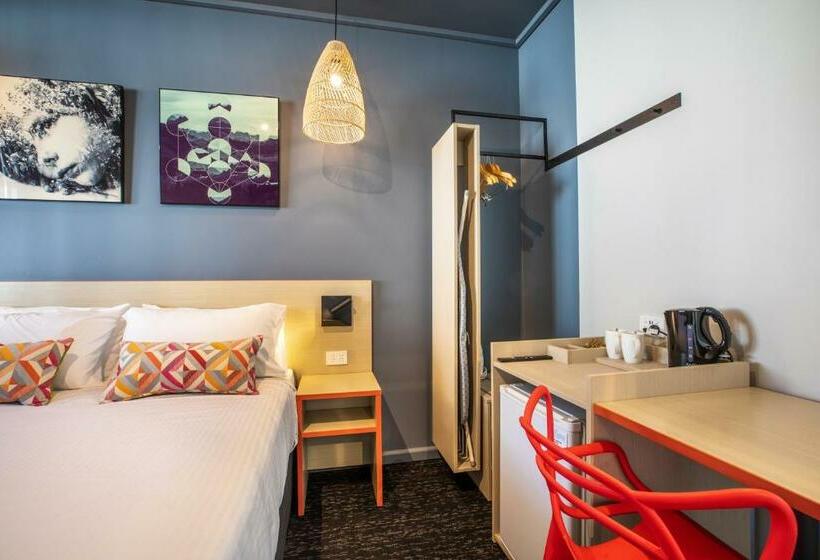 Студия Стандарт, Nightcap At Monash