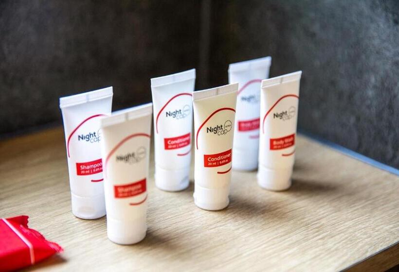 Студия Стандарт Кровать Куин, Nightcap At Monash