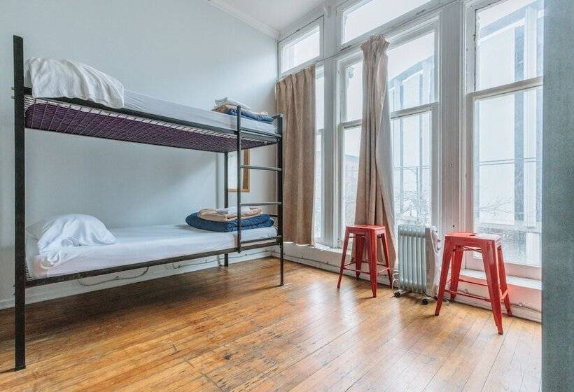 共用房间的床, The Cambie Hostel Gastown