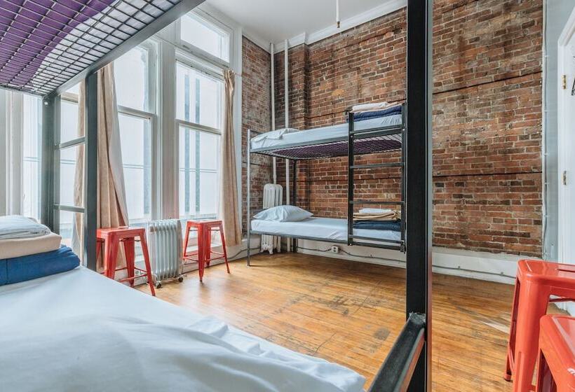 共用房间的床, The Cambie Hostel Gastown