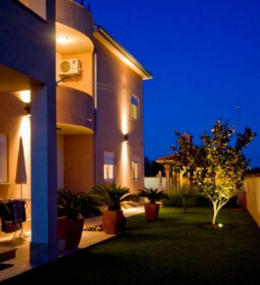 Студио Стандарт Вид на Сад, Villa Mihaela