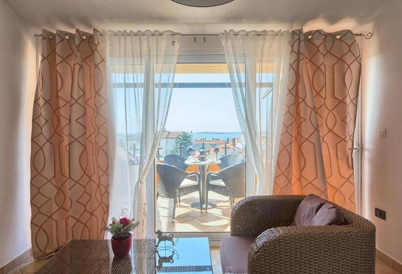 Апартаменты 1 Спальня Вид на Море, Villa Mihaela