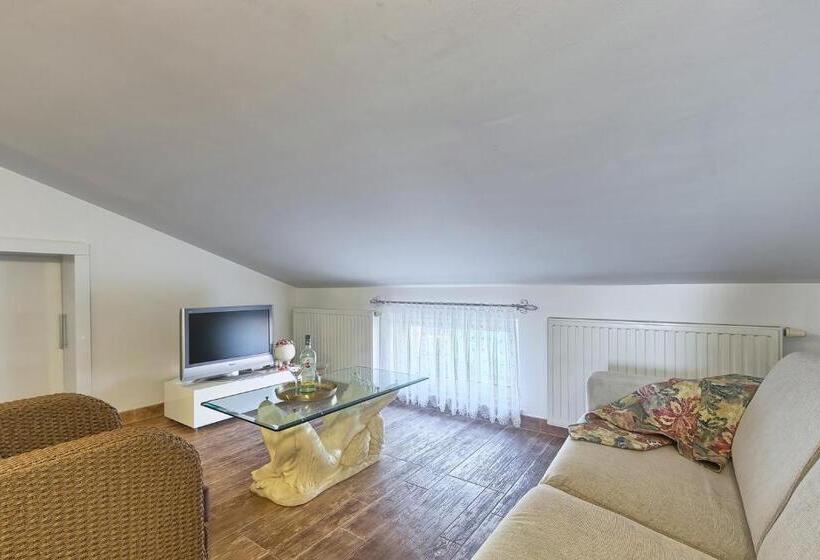 Апартаменты 1 Спальня Вид на Море, Villa Mihaela