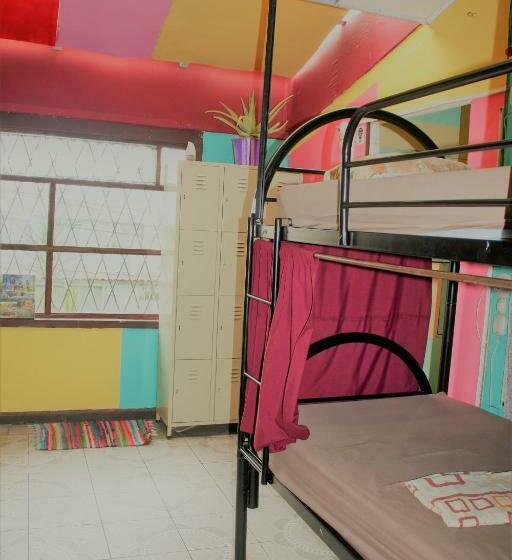 سرير فى غرفة مشتركه, In The Wind Hostel And Guesthouse