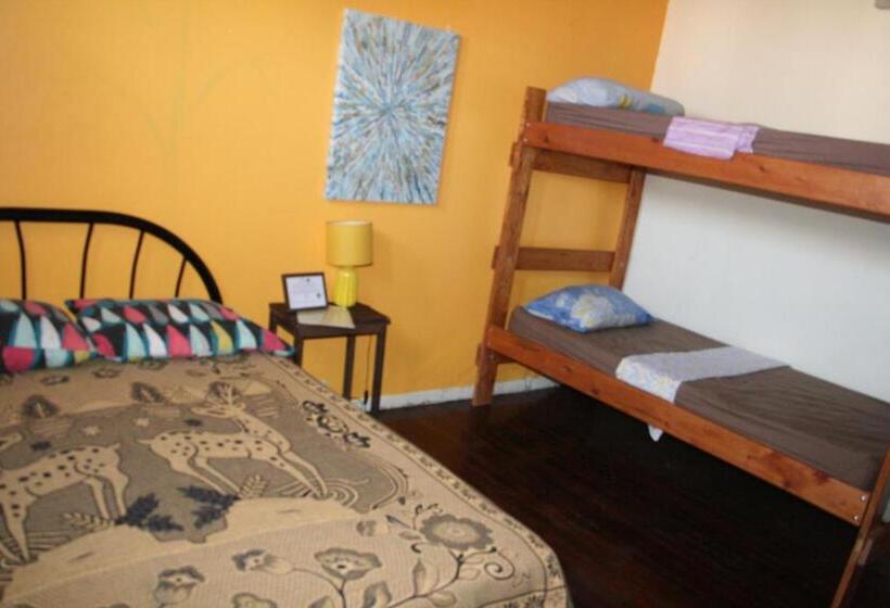 غرفة عائلية, In The Wind Hostel And Guesthouse