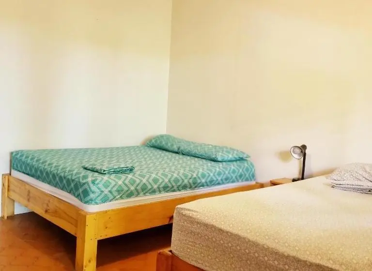 スタンダードルーム, Casa Pura Vida Surf Hostel Tamarindo Costa Rica