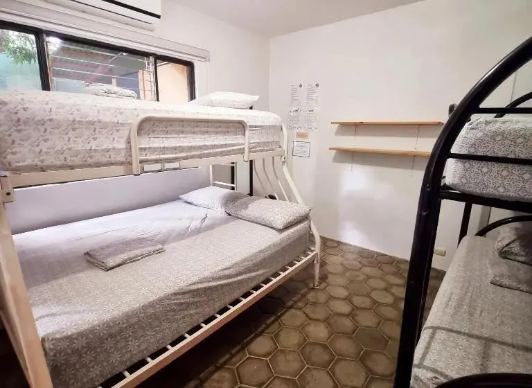 スタンダード4人部屋, Casa Pura Vida Surf Hostel Tamarindo Costa Rica