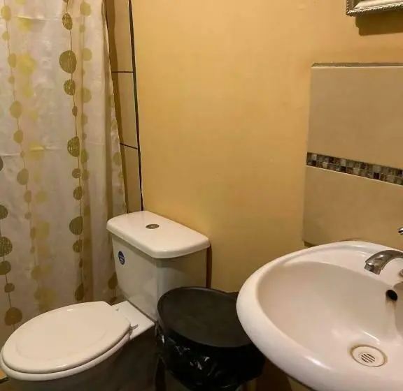 ルームシェアのワンベッド, Casa Pura Vida Surf Hostel Tamarindo Costa Rica