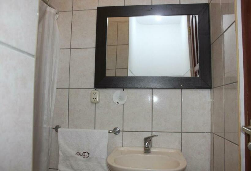 غرفة قياسية, El Jacal Backpacker