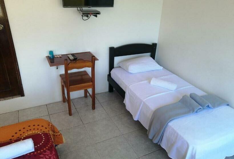 חדר סטנדרט לשלושה, Hostal La Casa De Luis