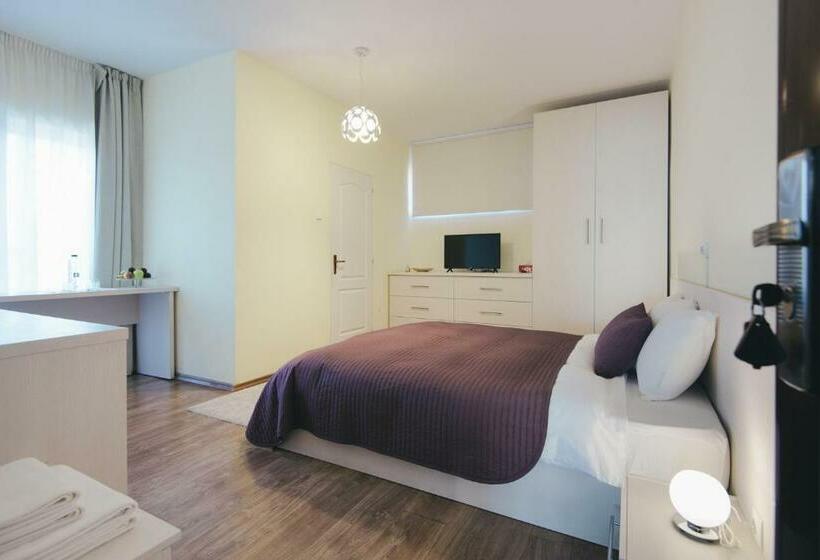 اتاق استاندارد, Camelia's Cozy Place