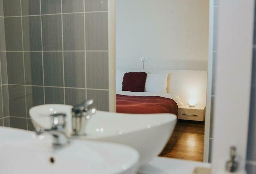 اتاق استاندارد, Camelia's Cozy Place