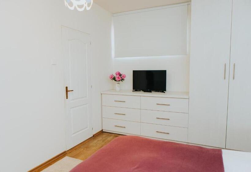 اتاق استاندارد, Camelia's Cozy Place