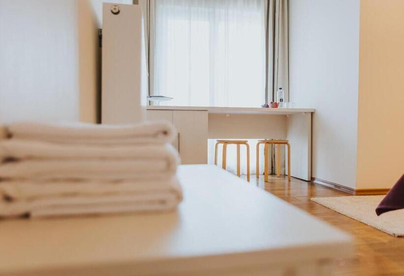 اتاق استاندارد, Camelia's Cozy Place