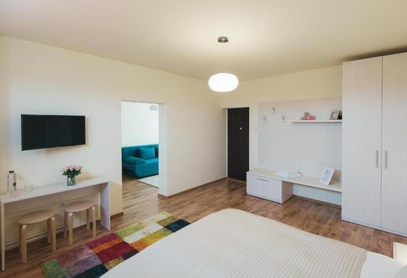 استودیوی استاندارد, Camelia's Cozy Place