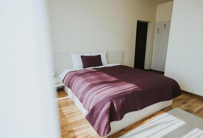 اتاق سوپریور با تخت بزرگ, Camelia's Cozy Place