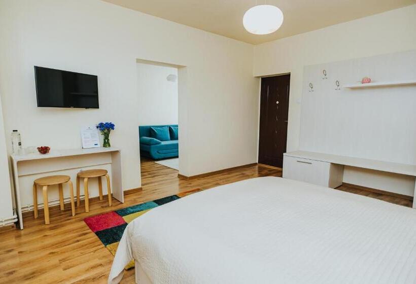 استودیوی استاندارد, Camelia's Cozy Place