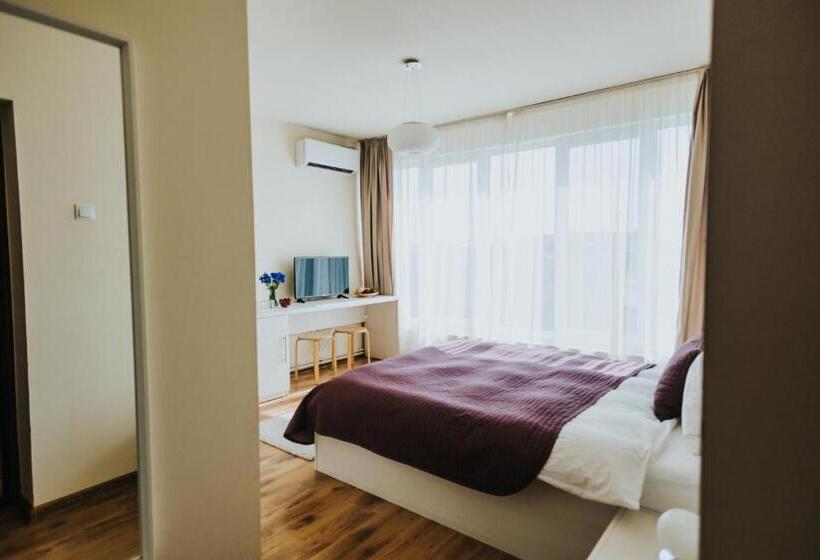 اتاق سوپریور با تخت بزرگ, Camelia's Cozy Place