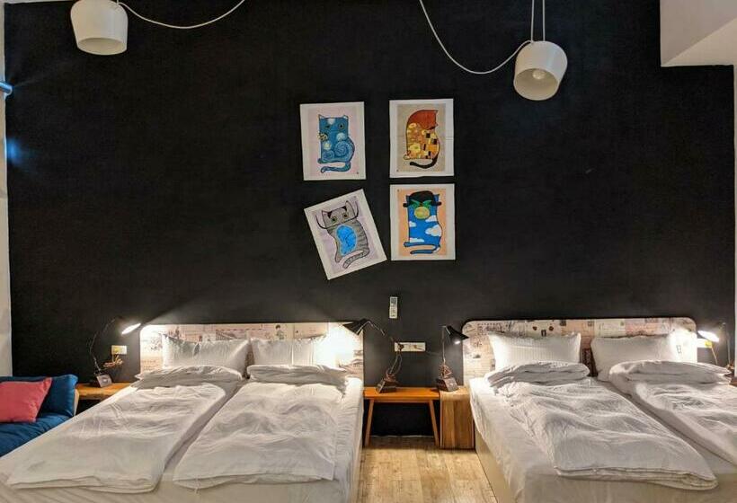 اتاق استاندارد چهار تخته, Ttdropin Homestay