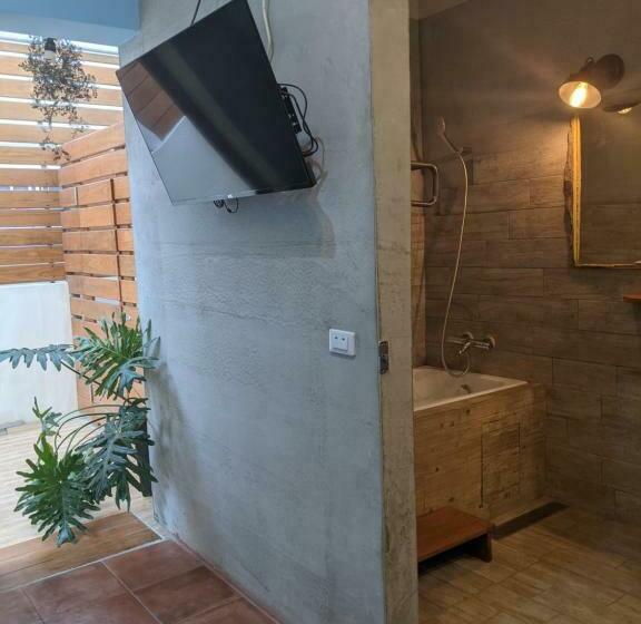اتاق استاندارد با وان آب گرم, Ttdropin Homestay