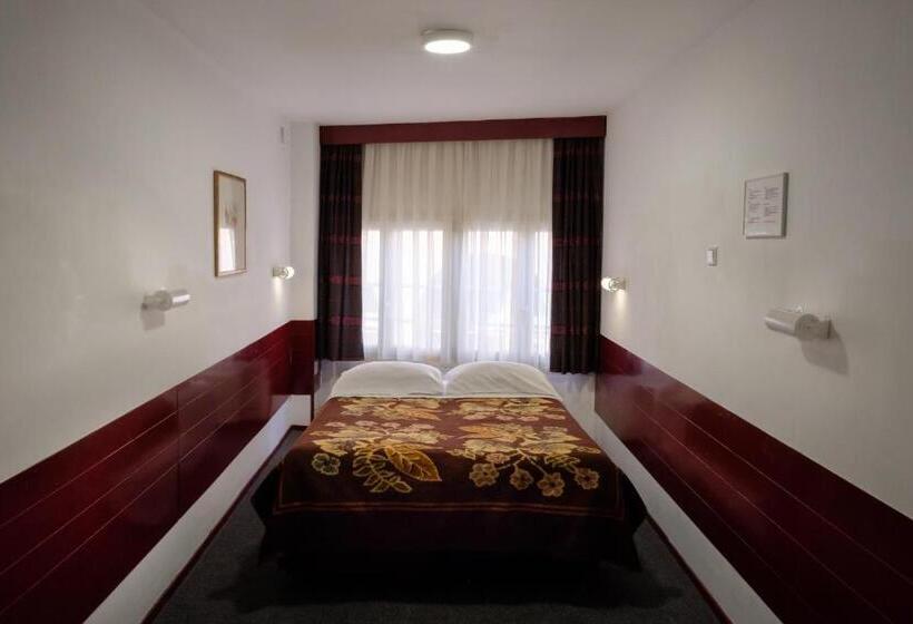 标准间, Budget Hotel Ben
