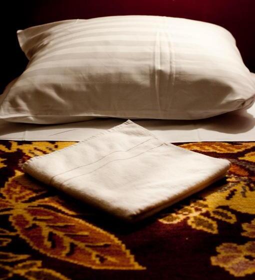 اتاق استاندارد چهار تخته, Budget Hotel Ben
