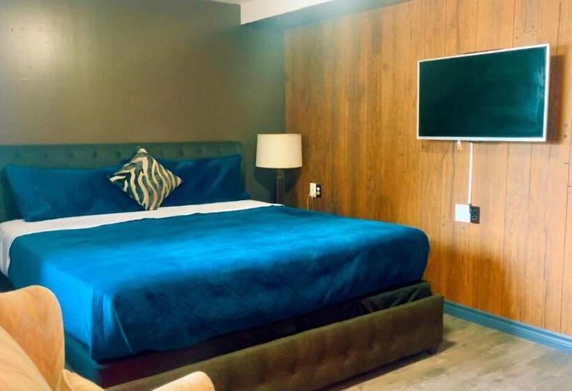إستوديو قياسى سرير كينج, Crestwood Motel