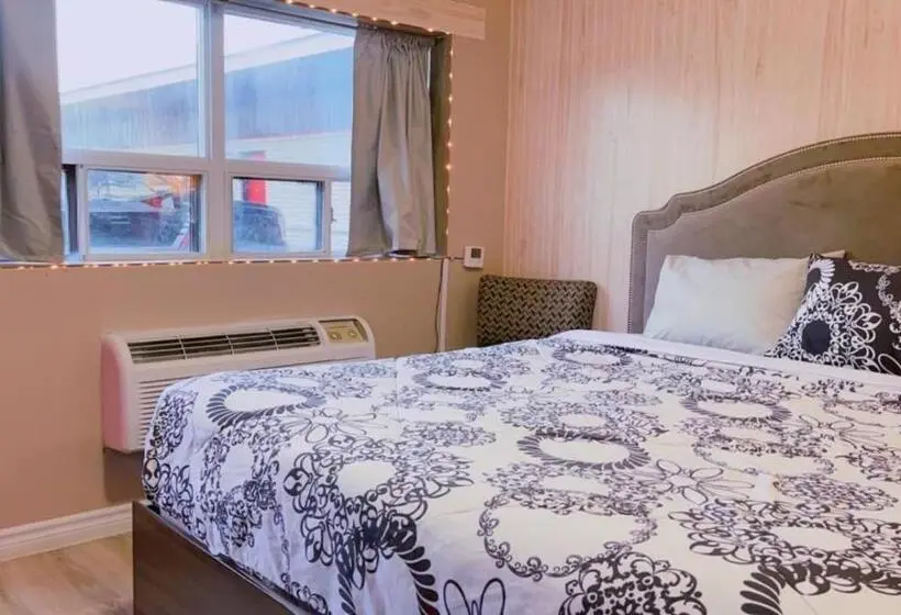Deluxe-studio, Crestwood Motel