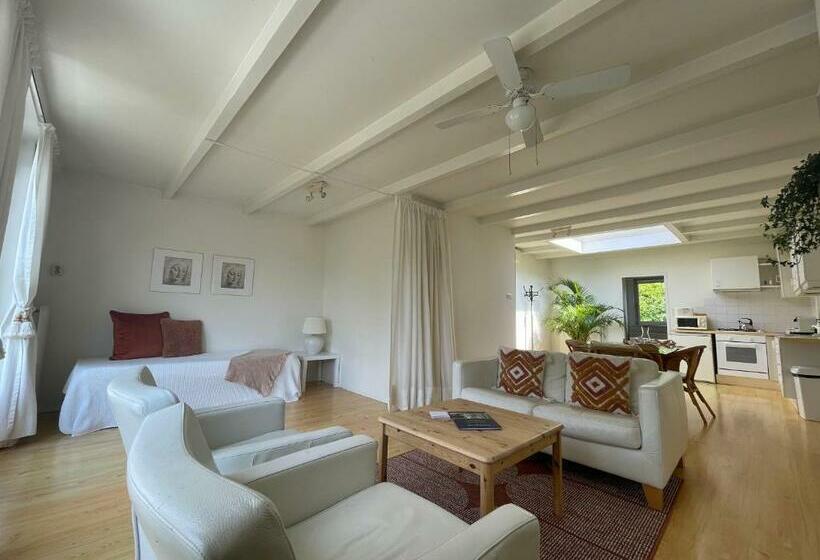 패밀리 스위트, Bed And Breakfast Amsterdam