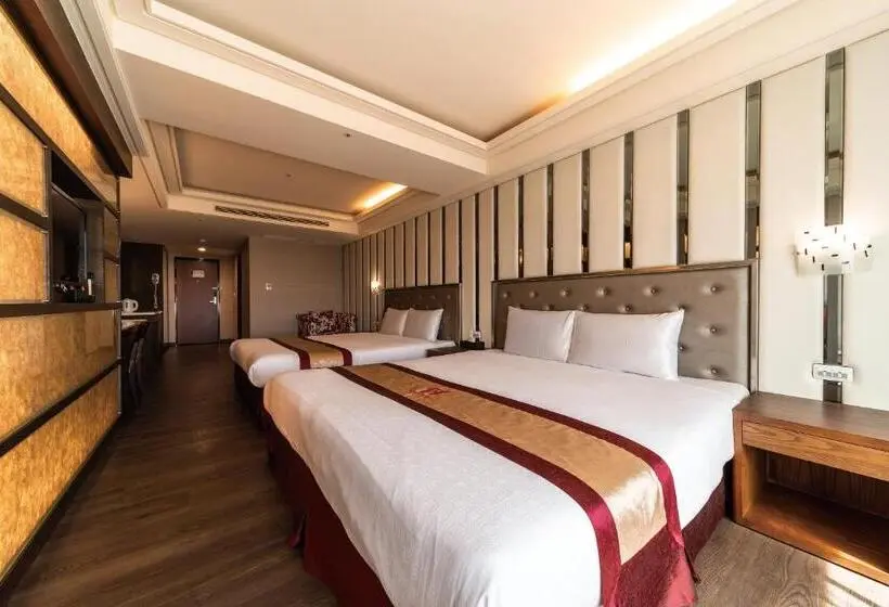 اتاق لوکس سه تخته, Fish Hotel Taitung