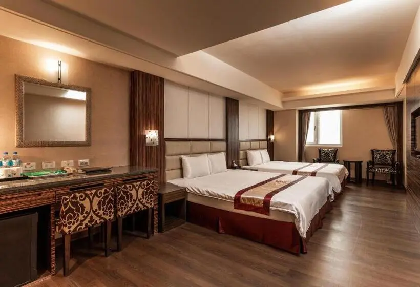 اتاق لوکس سه تخته, Fish Hotel Taitung